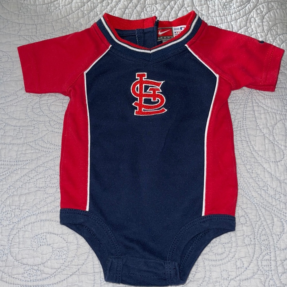 Saint Louis Cardinals Nike team gear official merchandise 3/6 months one piece